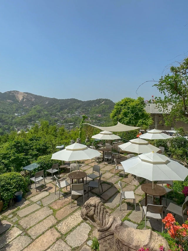 산내음 가득, 마음이 편안해지는 카페 ‘산모퉁이’