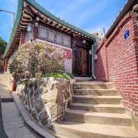 Discover Traditional Korean Living at Bukchon Hanok Village
