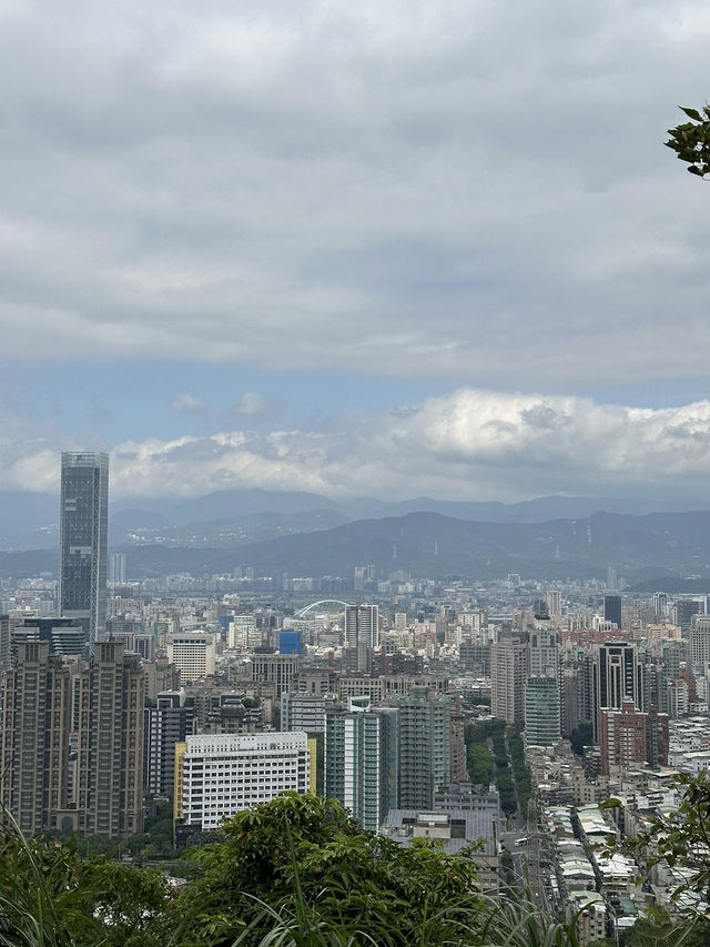 Hike to Elephant Mountain