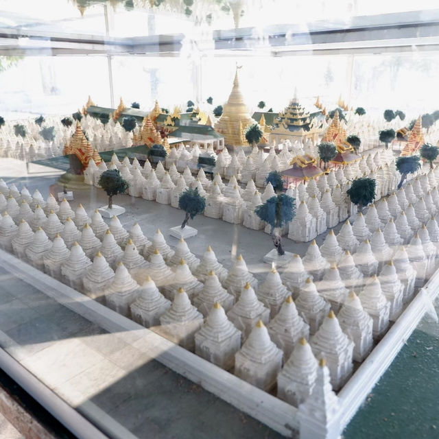 Kuthodaw Pagoda