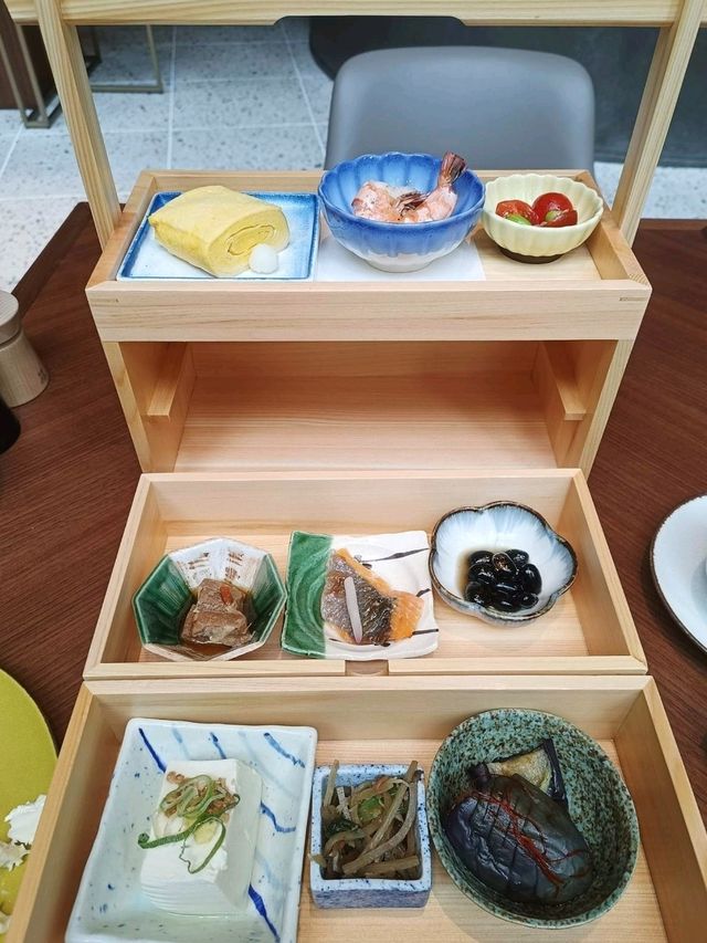 「大阪Voco Osaka Central」商住混合區，適合商務旅行
