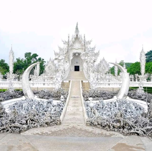 ร่องขุ่น 🙏🏼 พุทธศิลป์เมืองเชียงราย