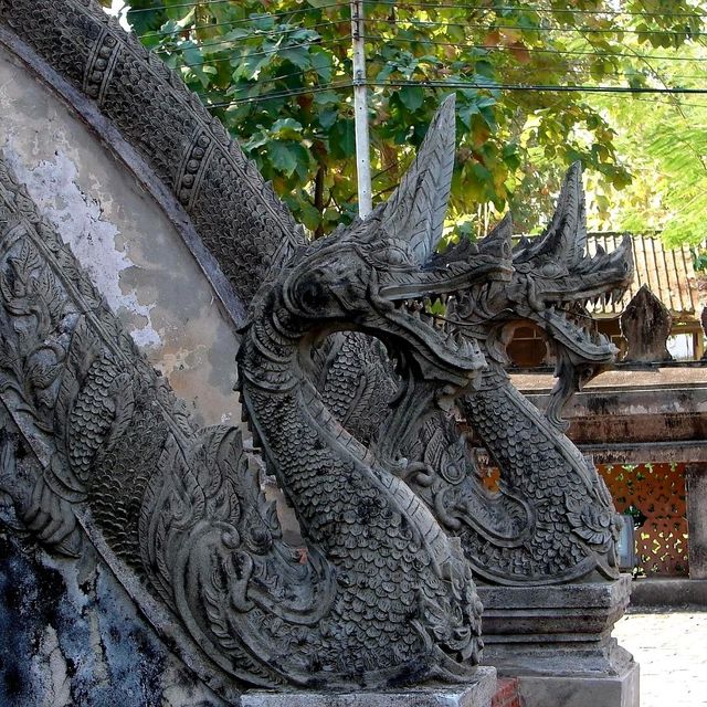 ชมหอพระแก้วและวัดสีสะเกด ตำนานแห่งเวียงจันทน์