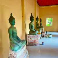กุฏิไม้โบราณ วัดพานทอง