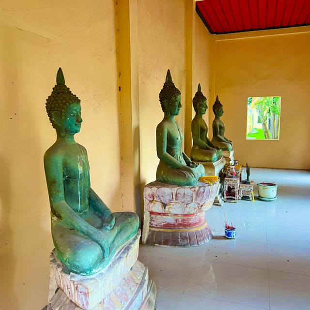 กุฏิไม้โบราณ วัดพานทอง