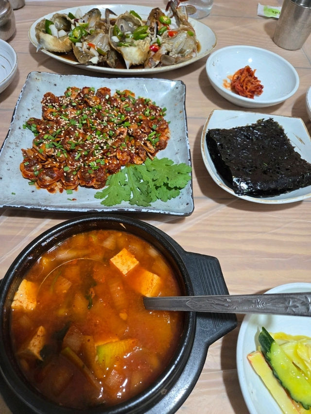 꼬막정식이 맛있는 실내데이트 장소 가마솥 양푼이 밥상❤️
