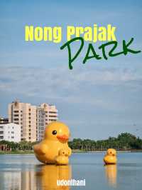 เช้า ๆ ที่สวนสาธารณะหนองประจักษ์ อุดรธานี 🐥
