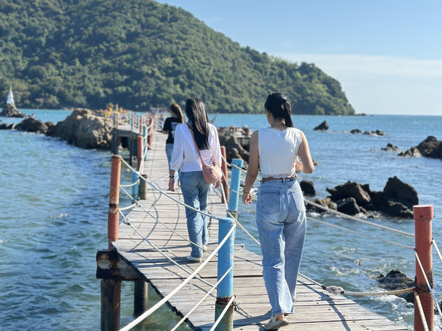 เจดีย์กลางน้ำ💦