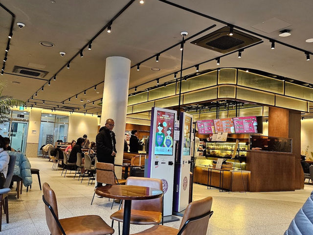 The Coffee Bean & Tea Leaf 