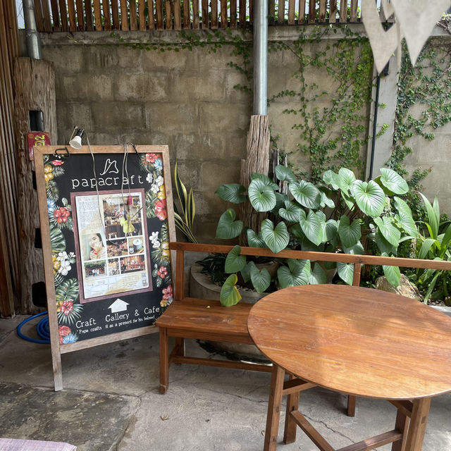 คาเฟ่สุดคาร์ฟในลำปาง Papacraft craft & cafe