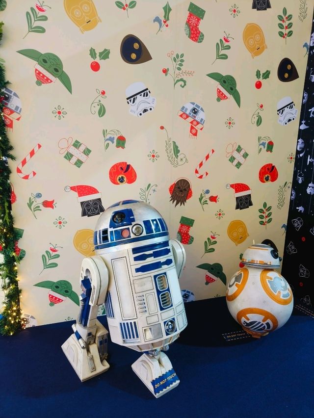Holiday Wonderland Awaits at Paradigm Mall