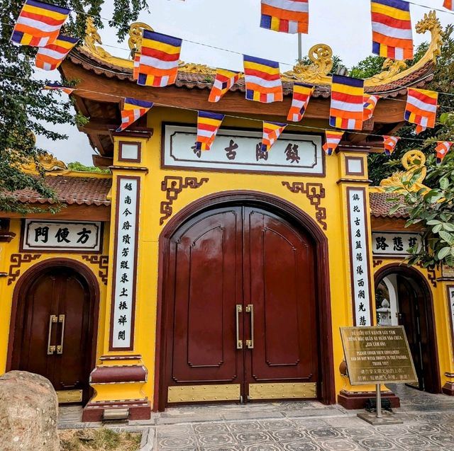 河內西湖-輕鬆散策路線：鎮國寺、一柱寺