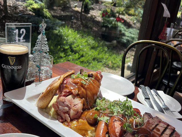 Christmas Lunch in Hahndorf