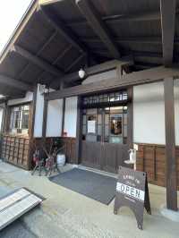【山梨 冬の日帰り旅】  古民家風の老舗ワイナリー ティスティング、工場見学あり