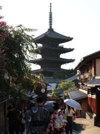 Sannenzaka: A Charming Stroll Through Kyoto’s Past