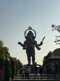 ขอพรความสำเร็จ พระพิฆเนศองค์ยืน ฉะเชิงเทรา