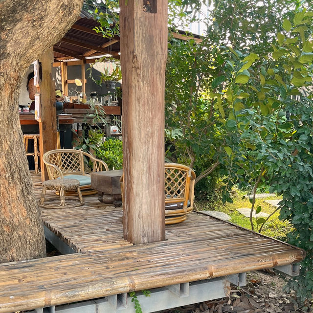 ใครขายไข่ไก่ คาเฟ่บรรยากาศโฮมมี่เชียงใหม่ 🍃🛖