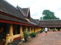 Wat Sisaket  วัดสีสะเกตุ เที่ยวลาว