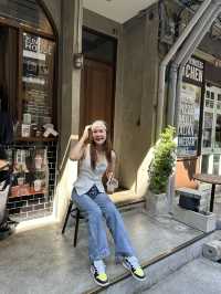 ☕️ ร้านกาแฟสุดชิคย่านท่าเตียน Zunely's House