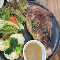 เอ๋ & เอก ร้านสเต็กชื่อดังที่สุดในพัทยา