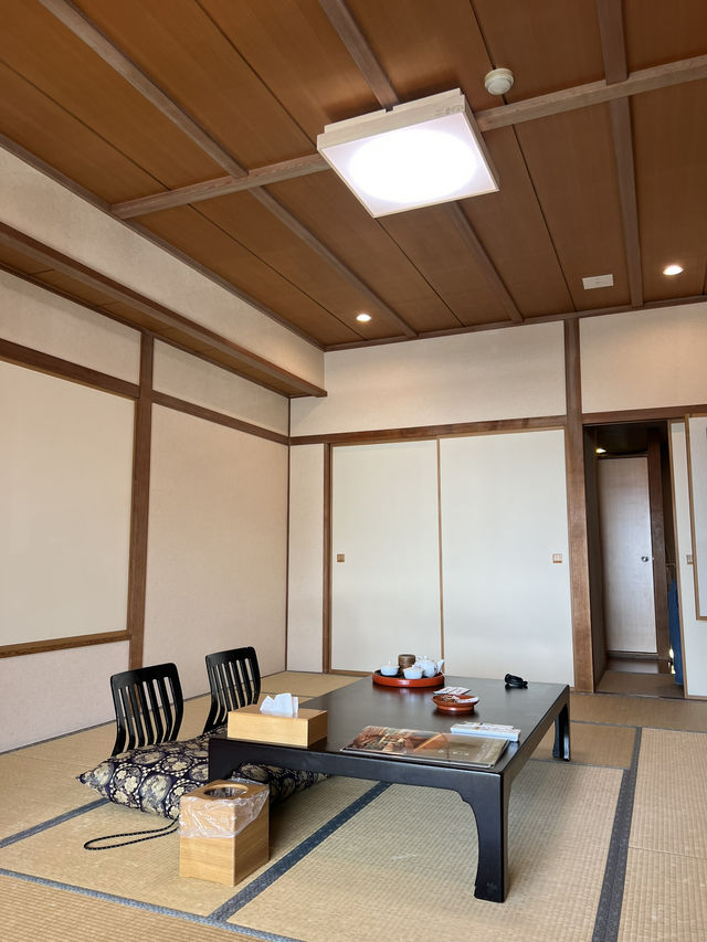 【長野】源泉掛け流しの湯と足湯に癒される