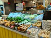 Gurney Food Hall, Food Court in Gurney Plaza