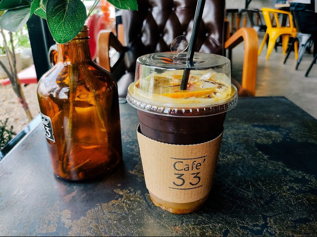 Cafe 33
