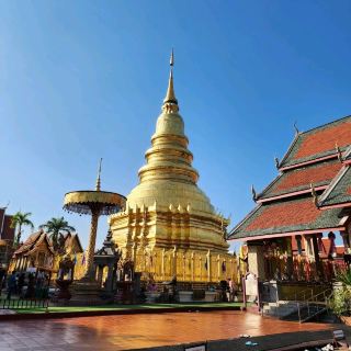 Wat Phra That Hariphunchai, Lamphun.