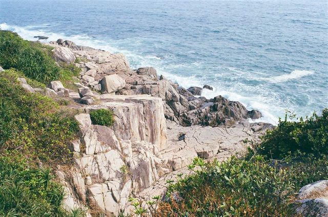 The Balanced Rock — Geological Wonder at Grass Island (Tap Mun)