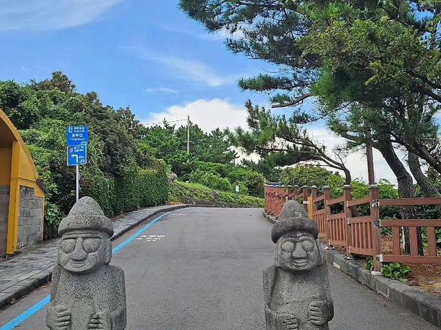 용연°용두암
