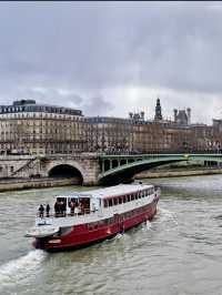 🌊 Seine River – The Heart of Paris! 🇫🇷