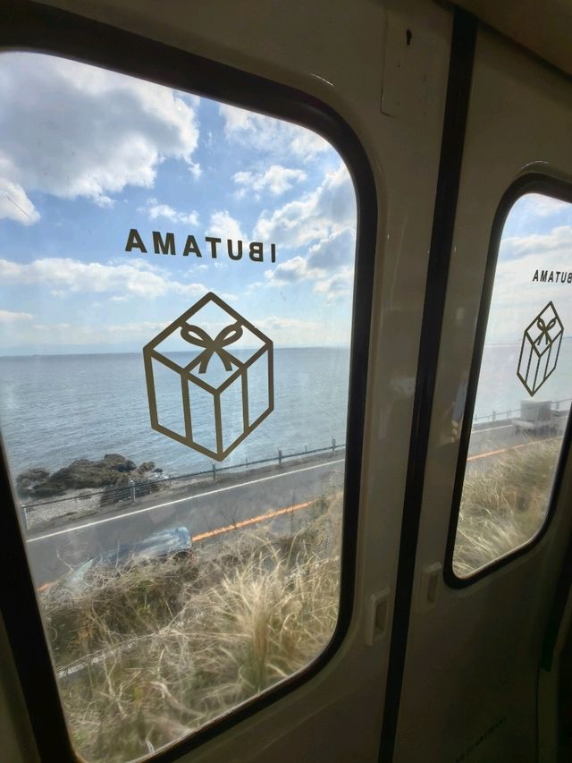 黑白「指宿之玉手箱」增添九州旅行時光氣氛