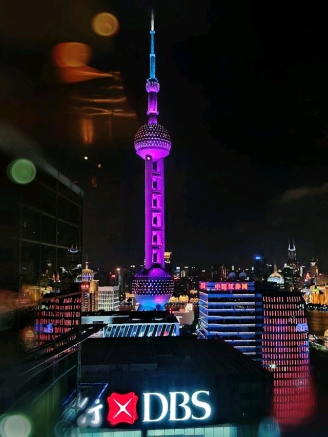 Grand Kempinski Hotel Shanghai, experience good food, stunning views & comfortable accommodation. 