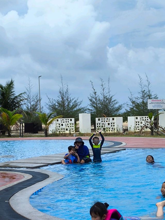 nice poolside and kids friendly 