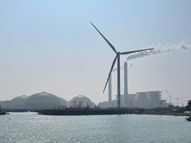 汕尾有一條“海上公路”🌊 經常出現雙色海