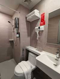 “BRIX KLIA by Pinetree — Stylish Comfort Near Kuala Lumpur International Airport”