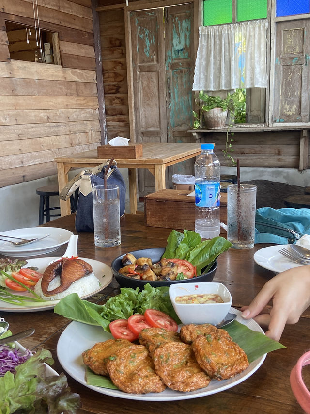 ปราณบุรี กิน เที่ยว ถ่ายรูป One Day Trip 