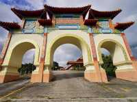 Climbing to the Clouds: My Misadventure at Puu Jih Syh Temple☁️🙏