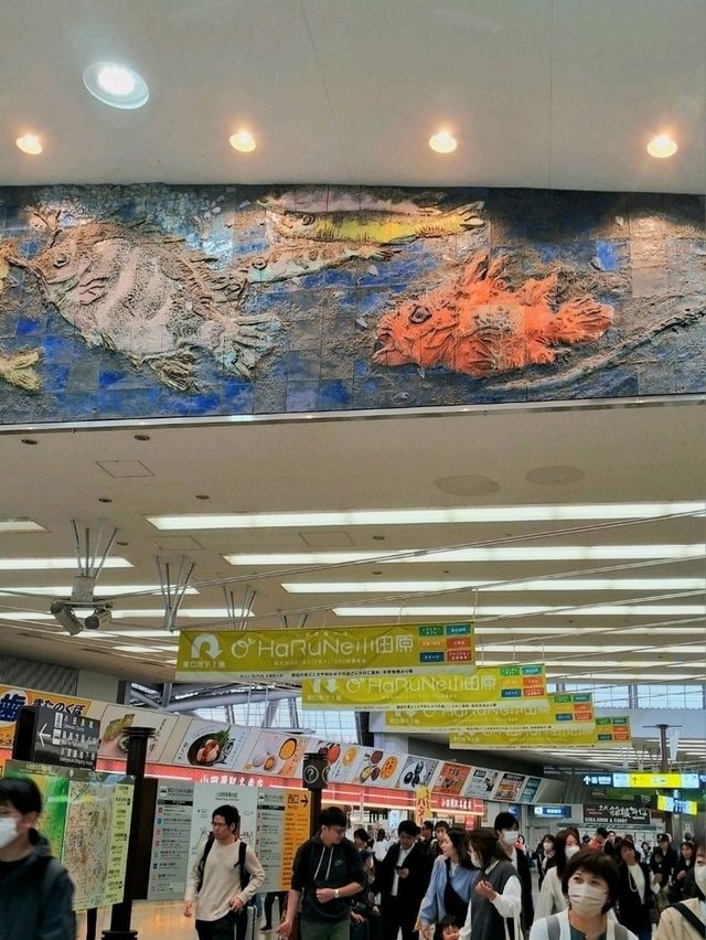 【神奈川】大きな提灯のある小田原駅がかっこいい…