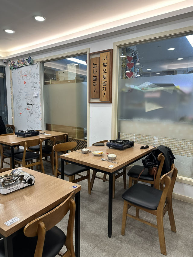 전북대 김치찌개 맛집 “청년식탁사잇길”