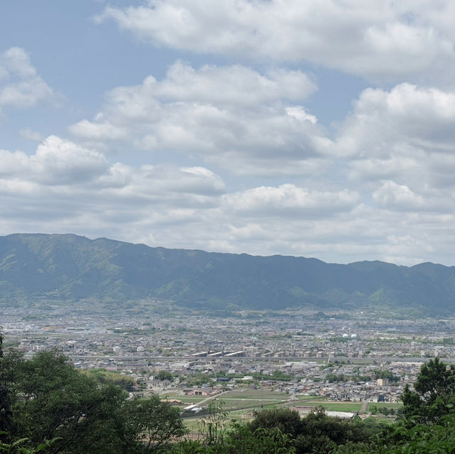 Hiking Through History: Mount Unebi