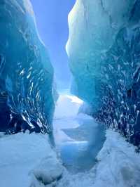 ❄️ 冰島藍冰洞（Blue Ice Caves） — 冰川奇觀中的夢幻世界