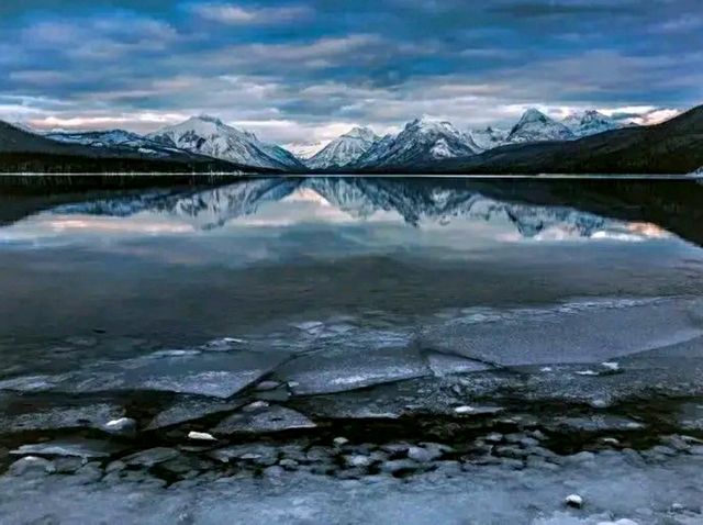 Peaks, Lakes & Paradise: Hiking the Hidden Lake Trail at Glacier