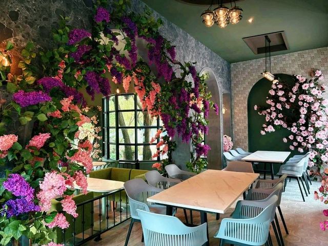 ChiCha Cafe & Cuisine คาเฟ่น่ารักแบบคิ้วตี้