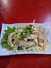 ต้มเส้น ตีนไก่ ร้านที่มีกวยจั๊บญวนอร่อยยย