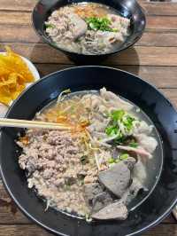 มิถุนา ก๋วยเตี๋ยวต้มยำที่ใช้มะนาวสดๆ 🍋‍🟩