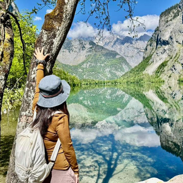 在人間仙境～德國國王湖享用清澈湖面倒映的山林美景