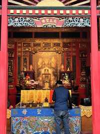 หนึ่งในวัดที่เก่าแก่ที่สุดของไต้หวัน (Taiwan) 