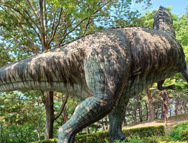 연인과 함께 걷는 로맨틱 공룡 산책로🦕💕