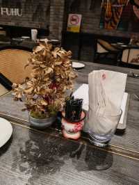 Night Bites & Neon Lights: FUHU’s Supper Scene Unveiled